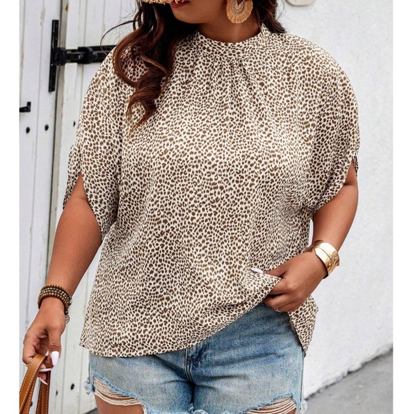 Plus Mock Neck Leopard Print Batwing Sleeve Blouse - Picture 3 of 6